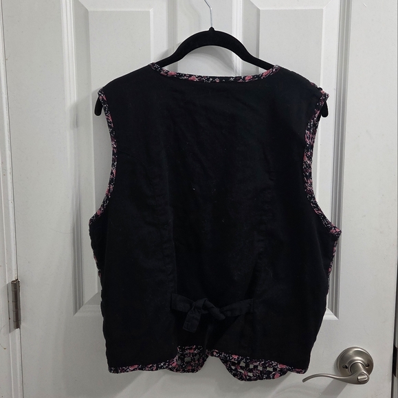 Willow Ridge Vest - Picture 5 of 6